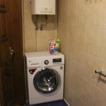 Golden Lily Apartament *